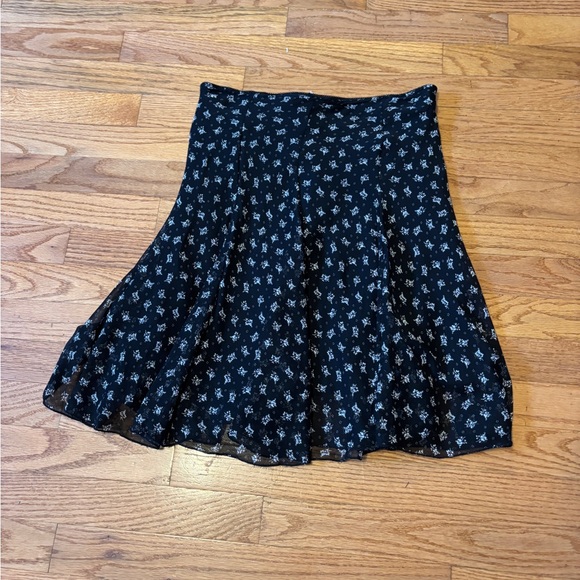 Dresses & Skirts - Floral Black and White Women's Skirt